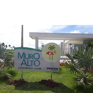 https://condominio-clube-muro-alto.portodegalinhashotels.com